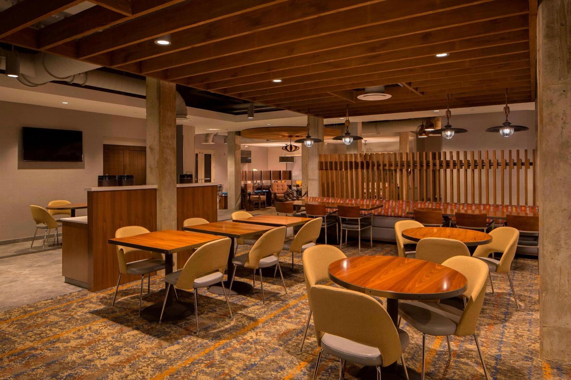 Towneplace Suites By Marriott Foley At Owa Exterior foto